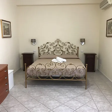 Bed and Breakfast Casa Tacconi 4*